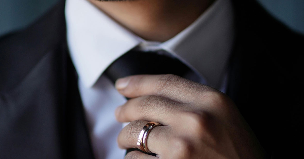 costume parfait pour un mariage